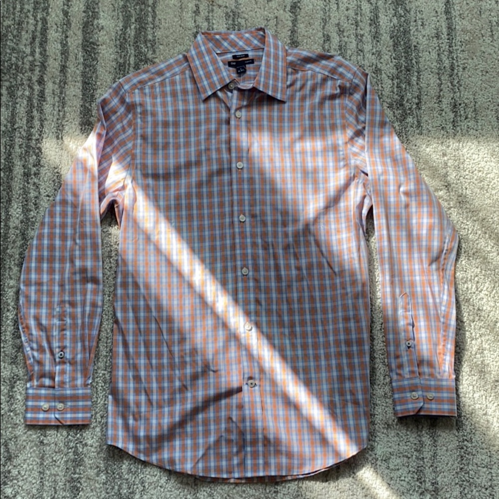 Gap Button Up Shirt